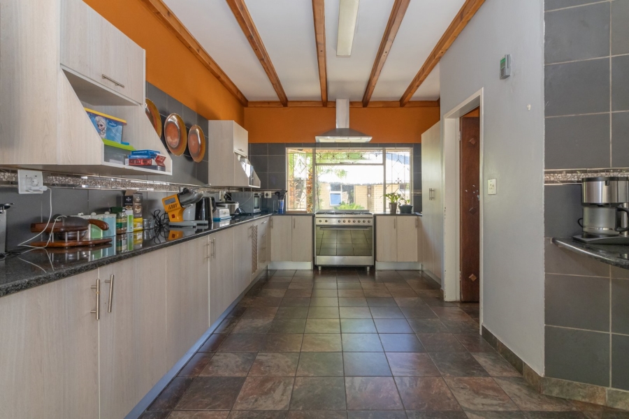 6 Bedroom Property for Sale in Panorama Free State